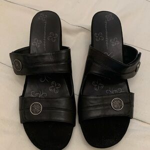 Black size 9 sandals